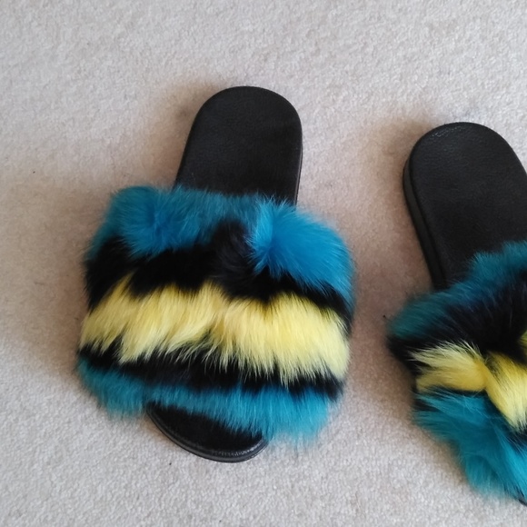 Fluffy Fur Slides Sz 8/8.5 - Picture 2 of 2